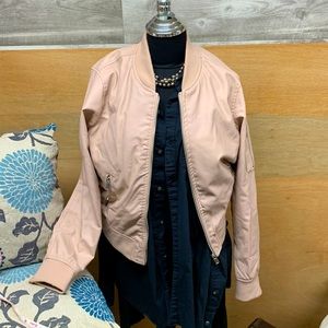 New Look blush pink leather looking jacket gently worn…very cute light weight.